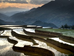 迪庆旅游攻略，探索高原藏族的神秘土地,去迪庆旅游攻略自驾游