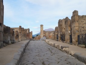 世界旅游建筑，探索与启示,世界旅游建筑图片