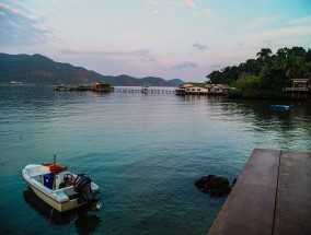 国庆张家界旅游，探秘自然奇景，领略山水之美,今年国庆张家界旅游人多吗