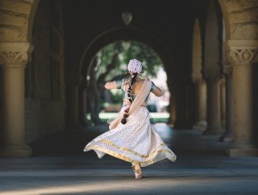 裙舞之美，舞蹈拍照姿势的艺术,裙子舞蹈拍照姿势女