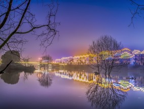 特色旅游小镇，旅游新模式的魅力展现,什么是特色旅游小镇城市