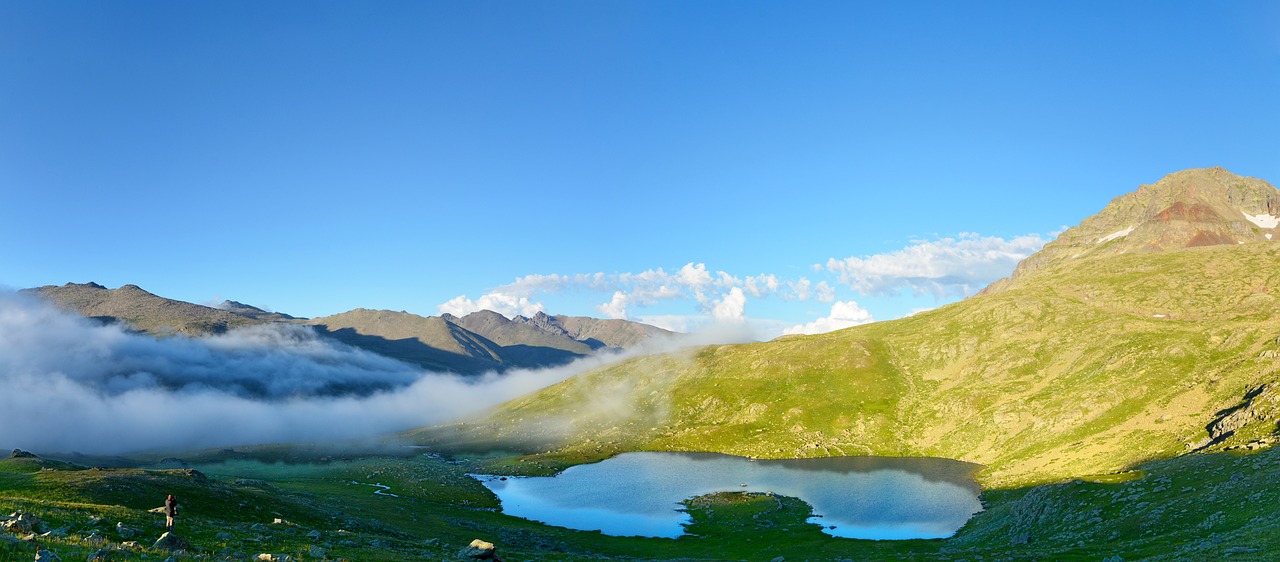 四月旅游好去处，探寻春天的脚步,4月去哪儿旅游最适合5天  第1张