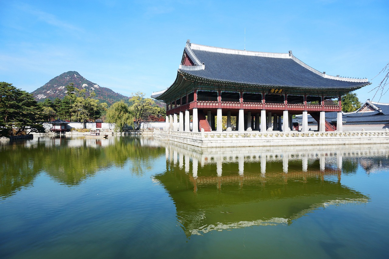 春秋韩国旅游，探索千年文化与自然美景的绝佳之旅,春秋韩国都城在哪里  第1张