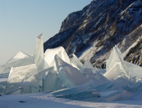 哈尔滨超级冰滑梯，一次刺激又震撼的冰雪冒险之旅,哈尔滨滑冰场