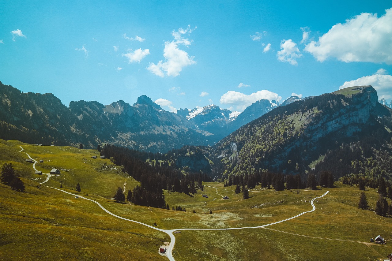 云南哀牢山旅游攻略，探索自然与文化的绝佳之旅,云南哀牢山旅游景点  第1张